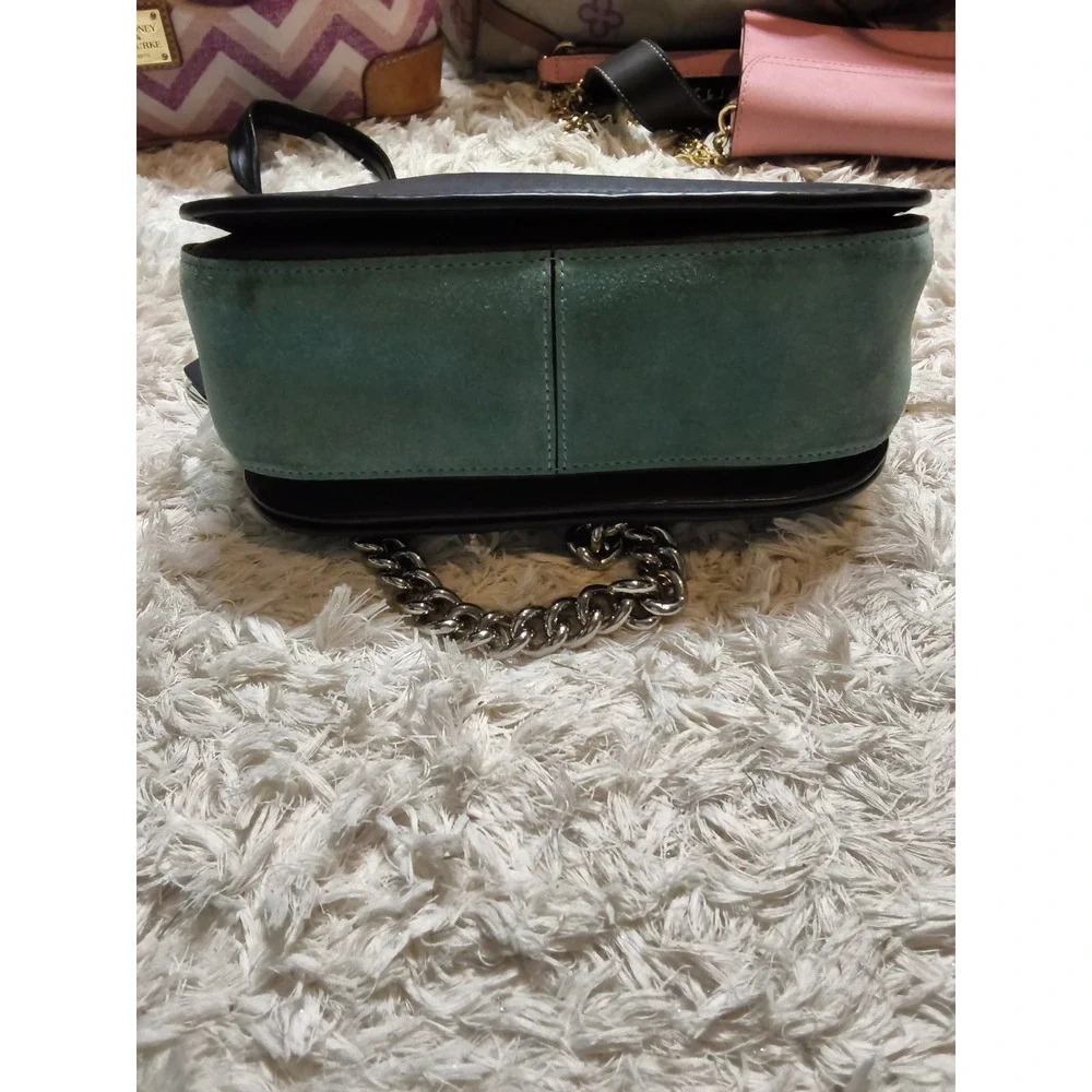 48.Coach Dinky Tea Rose Floral Applique Leather Crossbody Bag Black Blue 24966